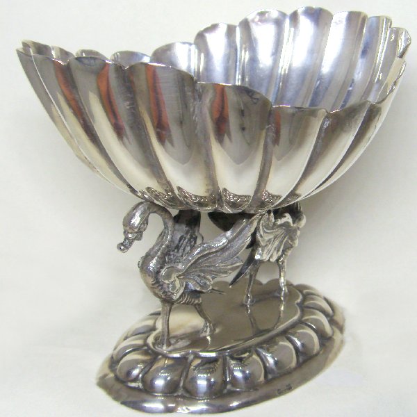 (a1012)Silver vase with swan motif.